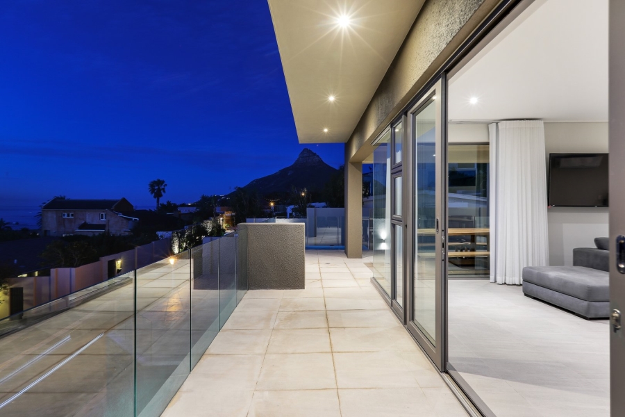 To Let 9 Bedroom Property for Rent in Camps Bay Western Cape